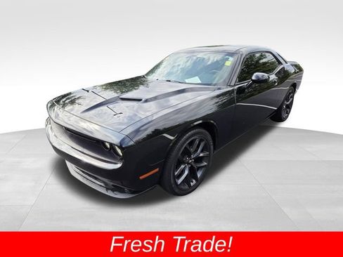 Used 2019 Dodge Challenger SXT w/ Blacktop Package RWD image 1