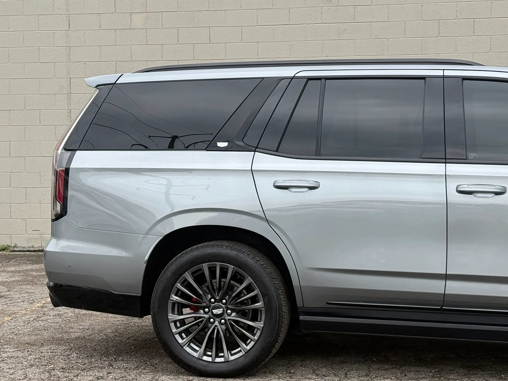 Used 2023 Cadillac Escalade V AWD/4WD image 13