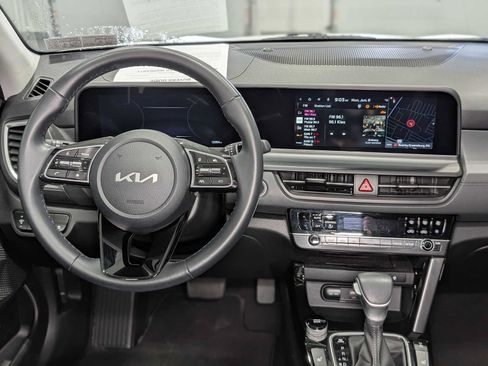 Certified 2024 Kia Seltos EX AWD/4WD image 5