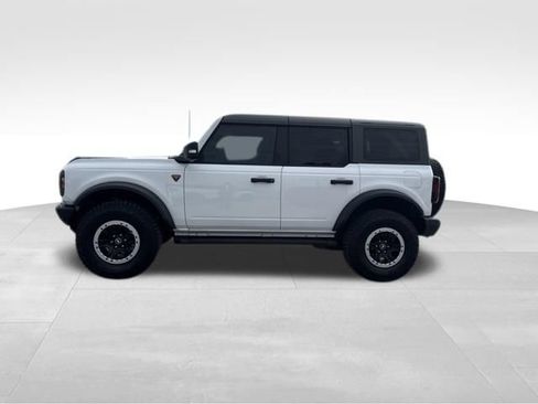 Used 2024 Ford Bronco Badlands AWD/4WD image 2