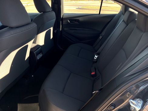 Used 2025 Toyota Corolla LE image 26