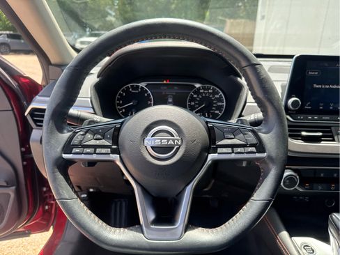 Used 2023 Nissan Altima 2.5 SR AWD/4WD image 24