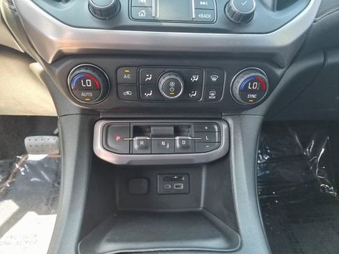 Used 2020 GMC Acadia AT4 image 26