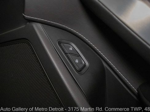 Used 2016 Chevrolet Corvette Z06 w/ 3LZ Preferred Equipment Group RWD image 38
