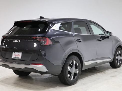 Used 2026 Kia Sportage LX FWD image 8