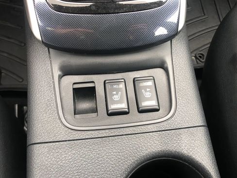 Used 2017 Nissan Sentra SR Turbo w/ SR Turbo Premium Package FWD image 18