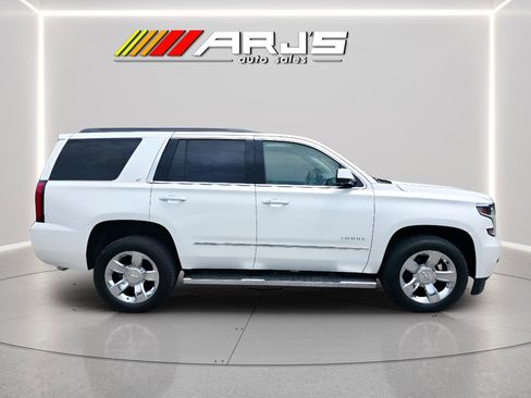 Used 2018 Chevrolet Tahoe LT w/ LT Signature Package AWD/4WD image 6