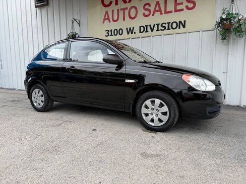 Used 2009 Hyundai Accent GS w/ Popular Equipment Pkg 2 FWD image 3