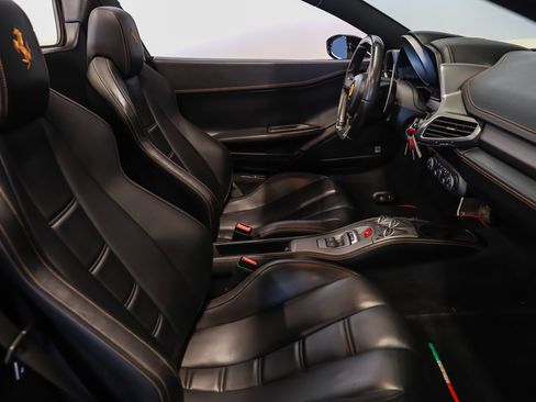 Used 2013 Ferrari 458 Spider RWD image 34