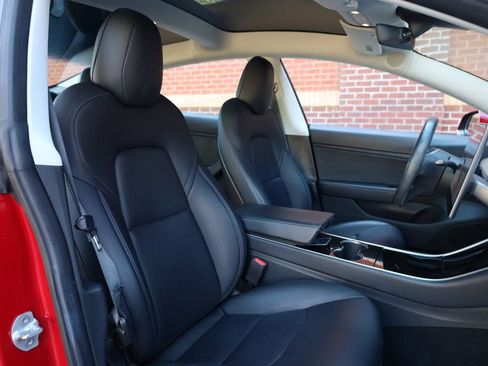 Used 2018 Tesla Model 3 Long Range image 26