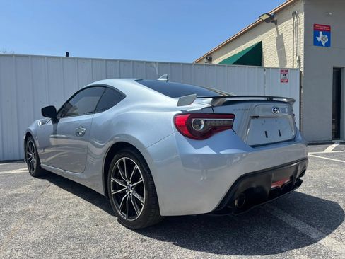Used 2017 Subaru BRZ Limited w/ Popular Package #3 RWD image 3