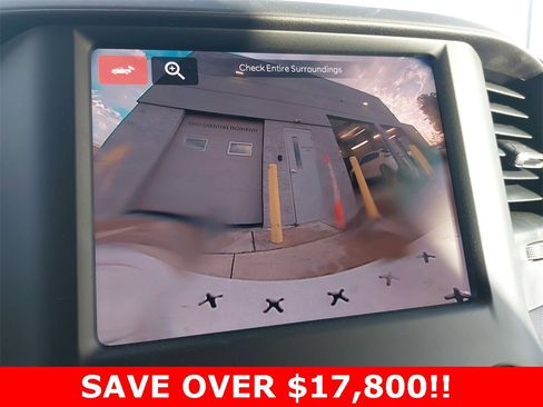 Used 2024 RAM 2500 Tradesman w/ Chrome Appearance Group image 23