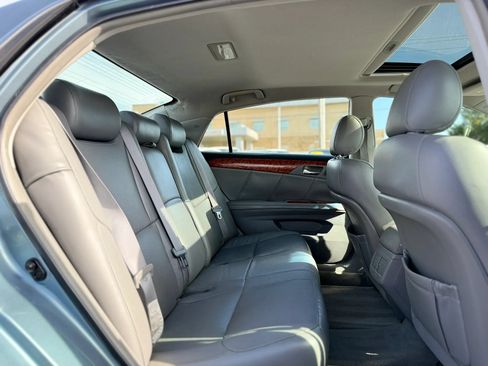Used 2005 Toyota Avalon Limited FWD image 22