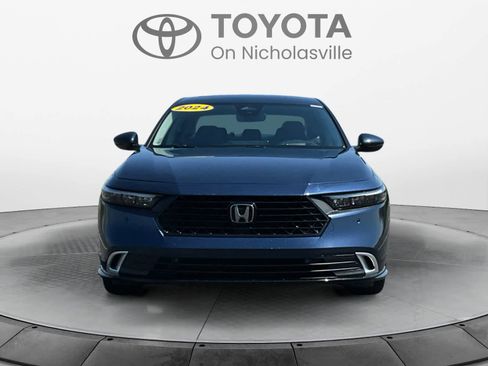Used 2024 Honda Accord Touring image 8