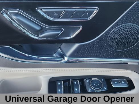 Used 2024 Lincoln Corsair AWD w/ Equipment Group 101A image 9