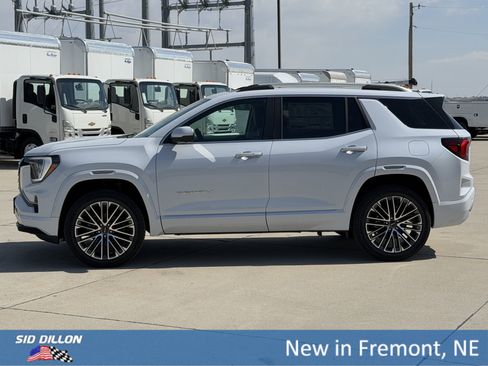 New 2026 GMC Terrain Denali AWD/4WD image 8