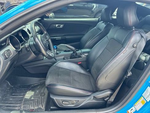 Used 2017 Ford Mustang GT Premium w/ Equipment Group 401A RWD image 10