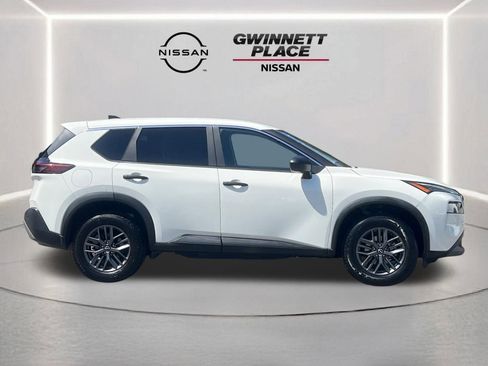 Used 2023 Nissan Rogue S FWD image 23
