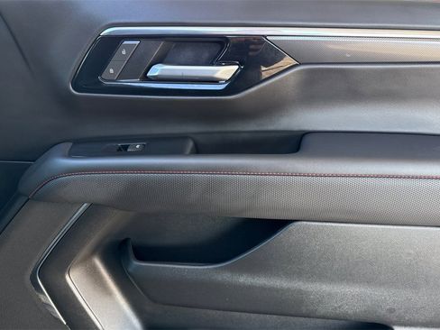 Used 2025 Chevrolet Tahoe RST image 27