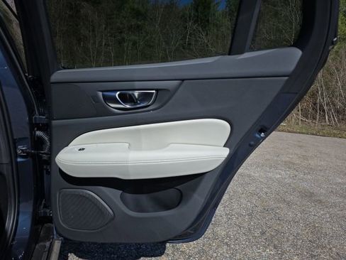 New 2026 Volvo V60 B5 Cross Country Ultra w/ Protection Package Premier AWD/4WD image 15
