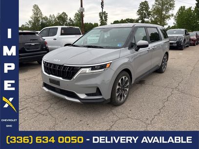 Used 2022 Kia Carnival EX