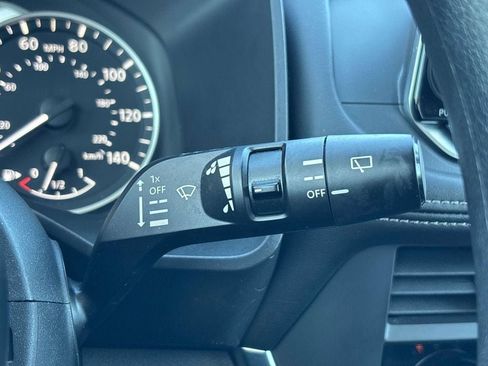 Used 2024 Nissan Rogue SV AWD/4WD image 27