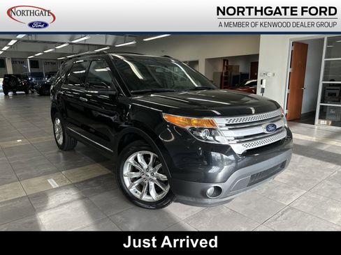 Used 2014 Ford Explorer XLT w/ Equipment Group 202A image 1