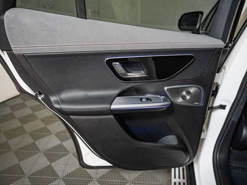 Certified 2023 Mercedes-Benz EQE 350+ 4MATIC SUV w/ Exclusive Trim Package image 22