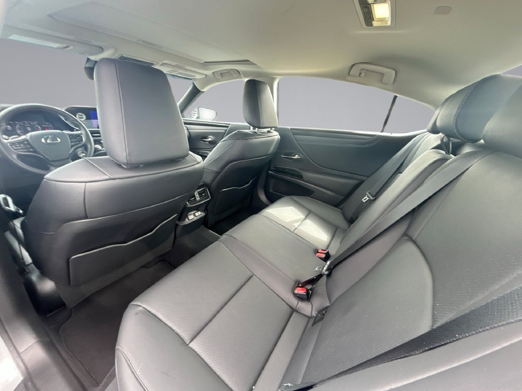 Used 2025 Lexus ES 350 w/ Premium Package FWD image 15