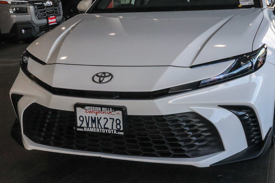 Certified 2026 Toyota Camry SE FWD image 9