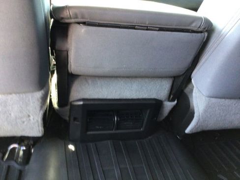 Used 2020 RAM 1500 Classic SLT RWD image 44