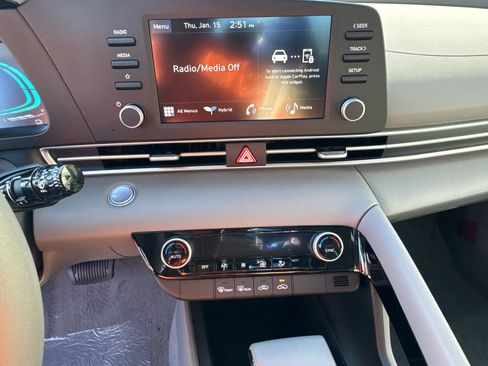 New 2026 Hyundai Elantra Blue image 28