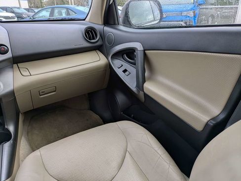 Used 2010 Toyota RAV4 Limited image 19