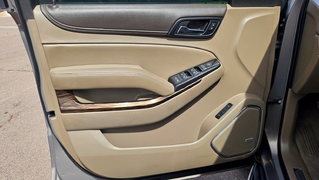 Used 2019 GMC Yukon SLT w/ Premium Edition RWD image 30