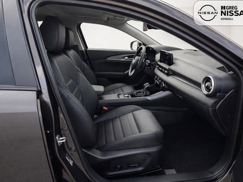 Used 2024 Alfa Romeo Tonale Ti w/ Premium Interior Package AWD/4WD image 10