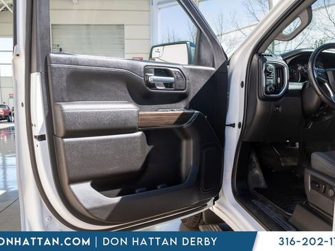 Used 2021 Chevrolet Silverado 1500 RST w/ Z71 Off-Road Package image 12