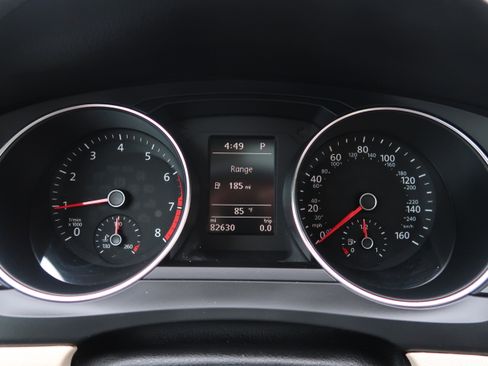 Used 2017 Volkswagen Jetta SE FWD image 22