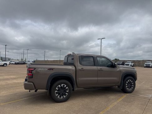 Used 2024 Nissan Frontier PRO-4X w/ Technology Package AWD/4WD image 24