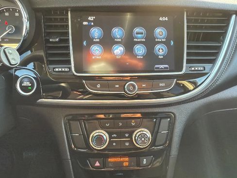 Used 2019 Buick Encore Preferred image 18