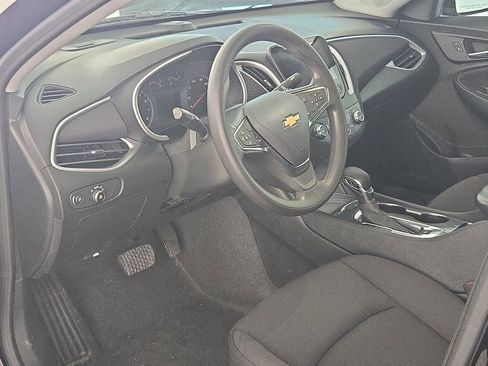 Used 2023 Chevrolet Malibu LS FWD image 16