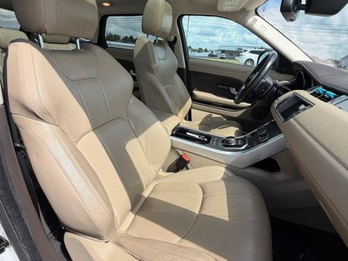 Used 2017 Land Rover Range Rover Evoque SE AWD/4WD image 45