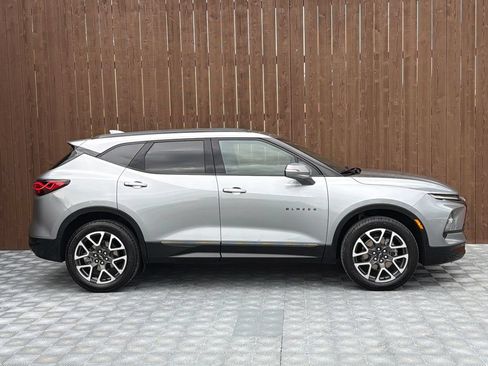 Used 2025 Chevrolet Blazer RS FWD image 14