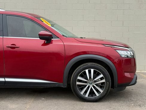 Used 2023 Nissan Pathfinder Platinum AWD/4WD image 15