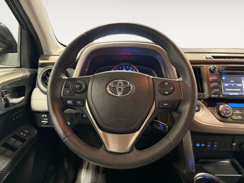 Used 2014 Toyota RAV4 Limited w/ Technology Package AWD/4WD image 5