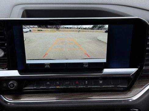 Used 2025 Chevrolet Silverado 1500 LT image 18