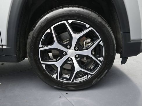 Used 2024 Jeep Compass Limited AWD/4WD image 6