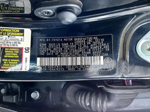 Used 2017 Toyota Corolla LE FWD image 16