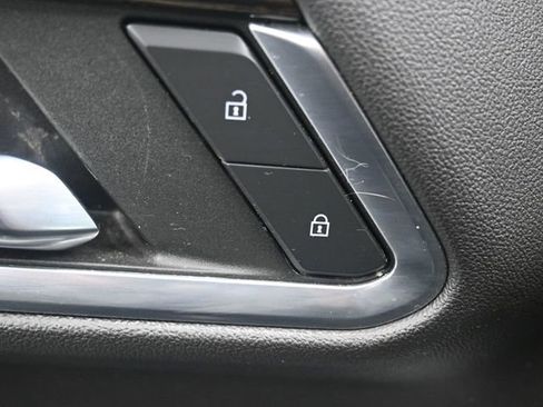 Used 2023 GMC Sierra 1500 SLE w/ LPO, GMC Protection Package image 5