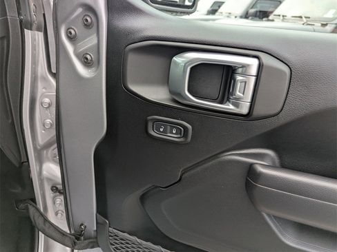 Used 2021 Jeep Wrangler Unlimited Sport image 34