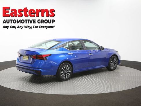 Used 2025 Nissan Altima 2.5 SV FWD image 40